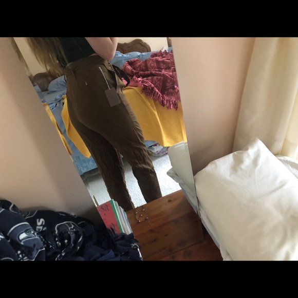 Green pants with tie - Picture 5 of 5